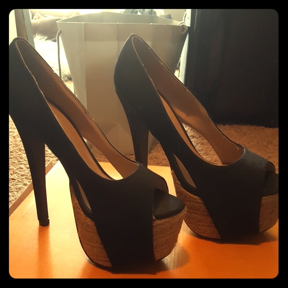 Peep Toe Platform Heel